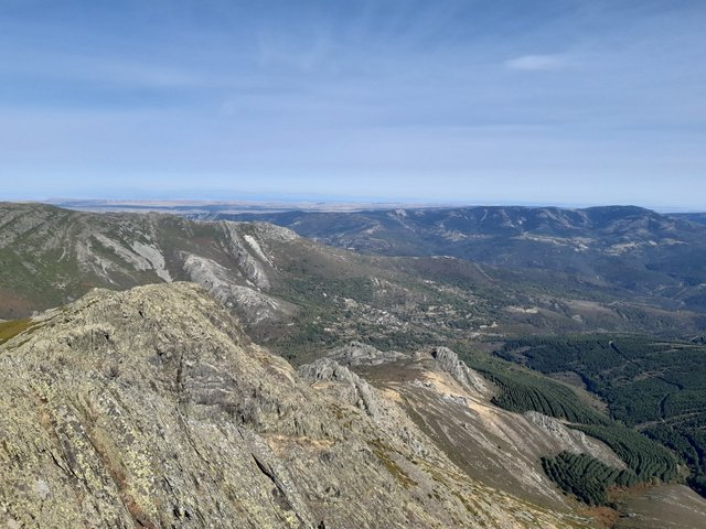 Vista de Valverde de los Arroyos desde el Pico Ocejón